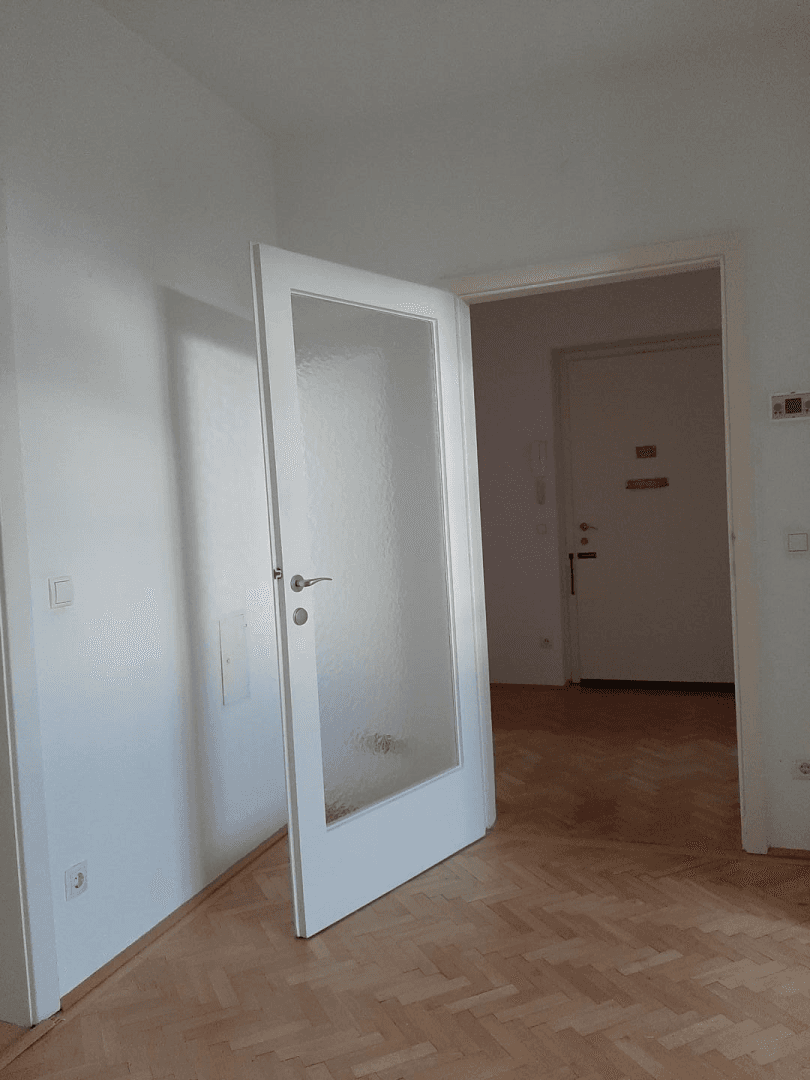 Helle 3-Zimmer-Wohnung mit Loggia in zentraler Lage - Ansicht 5