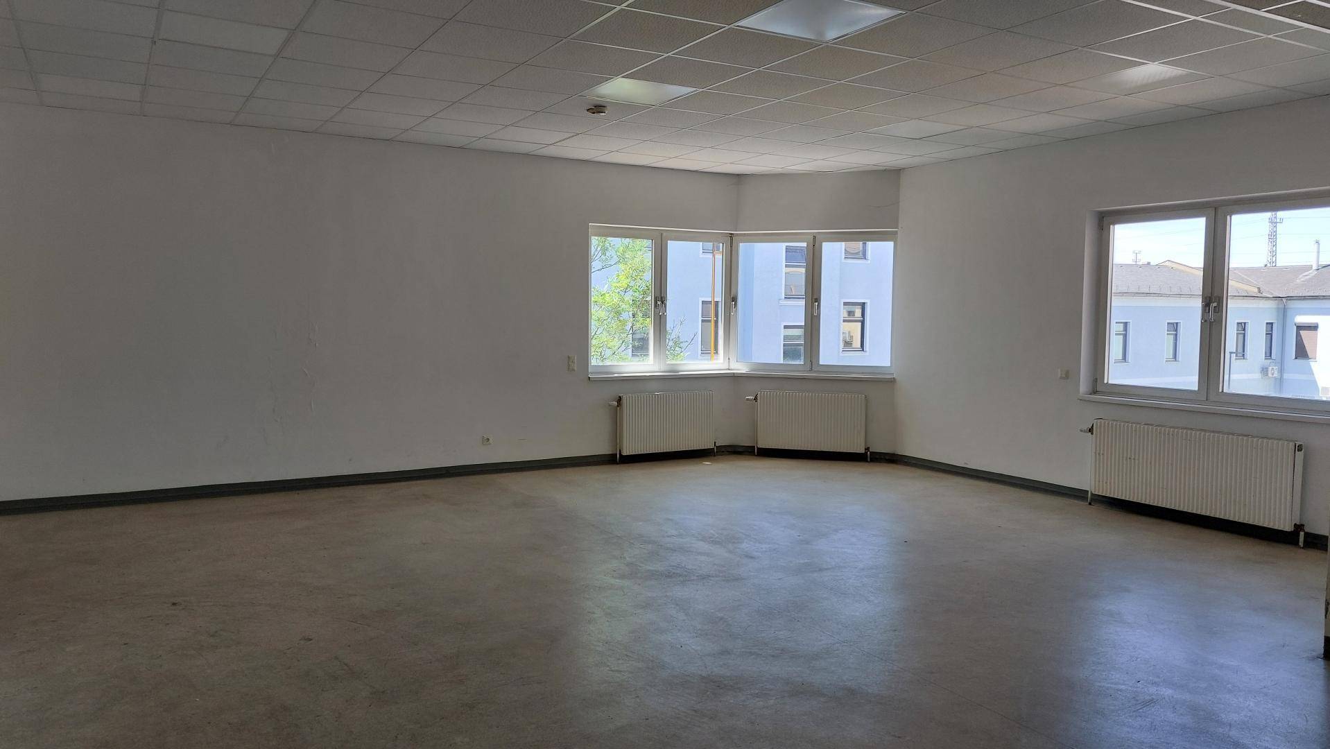 Helle Gewerbefläche im 1. OG - vielseitig nutzbar (Büro/Lager/Produktion) – další