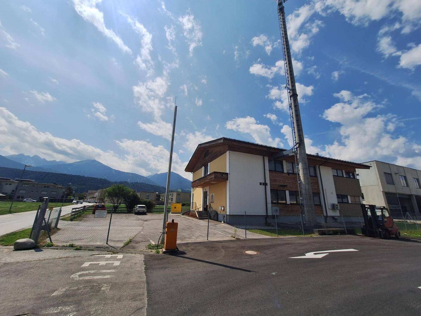 Μονοκατοικία, 831 m²