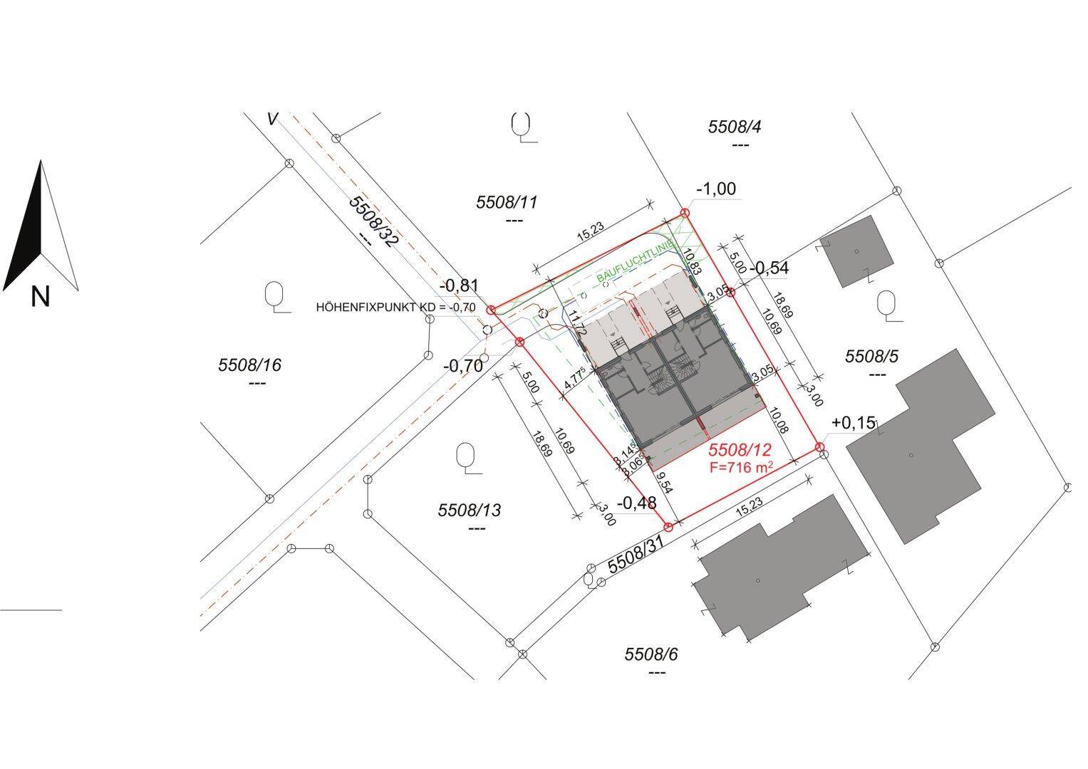 Lageplan des Grundstücks mit Gebäudegrundriss und umliegenden Parzellen.