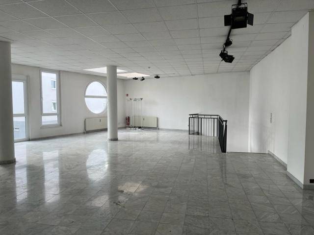 Tolles Geschäftslokal in Innenstadtlage - hochwertige Ausstattung – pohled 5