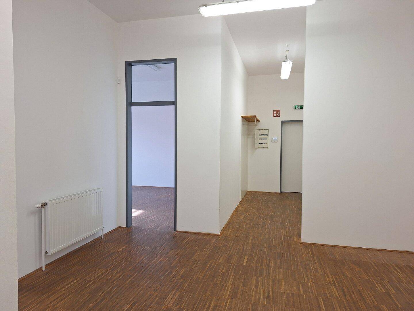 Stylische Büro- oder Praxisfläche in Ternitz, Ortsteil Pottschach zu vermieten - Mehr