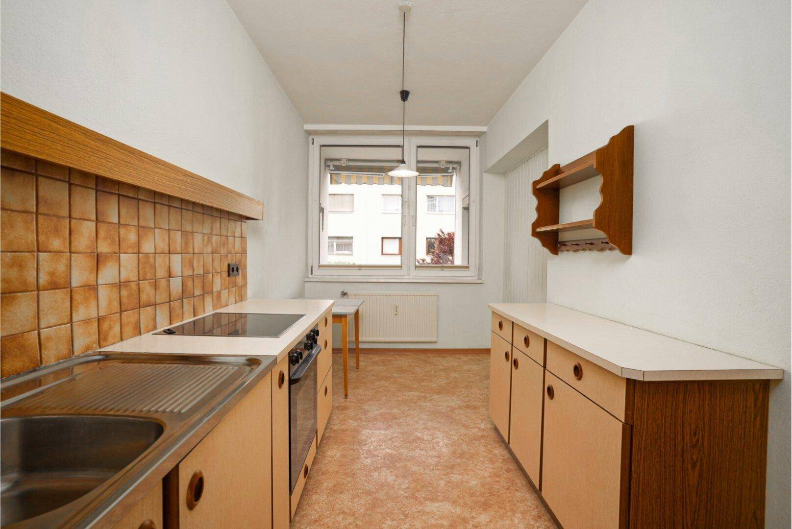 Küche mit Essbereich