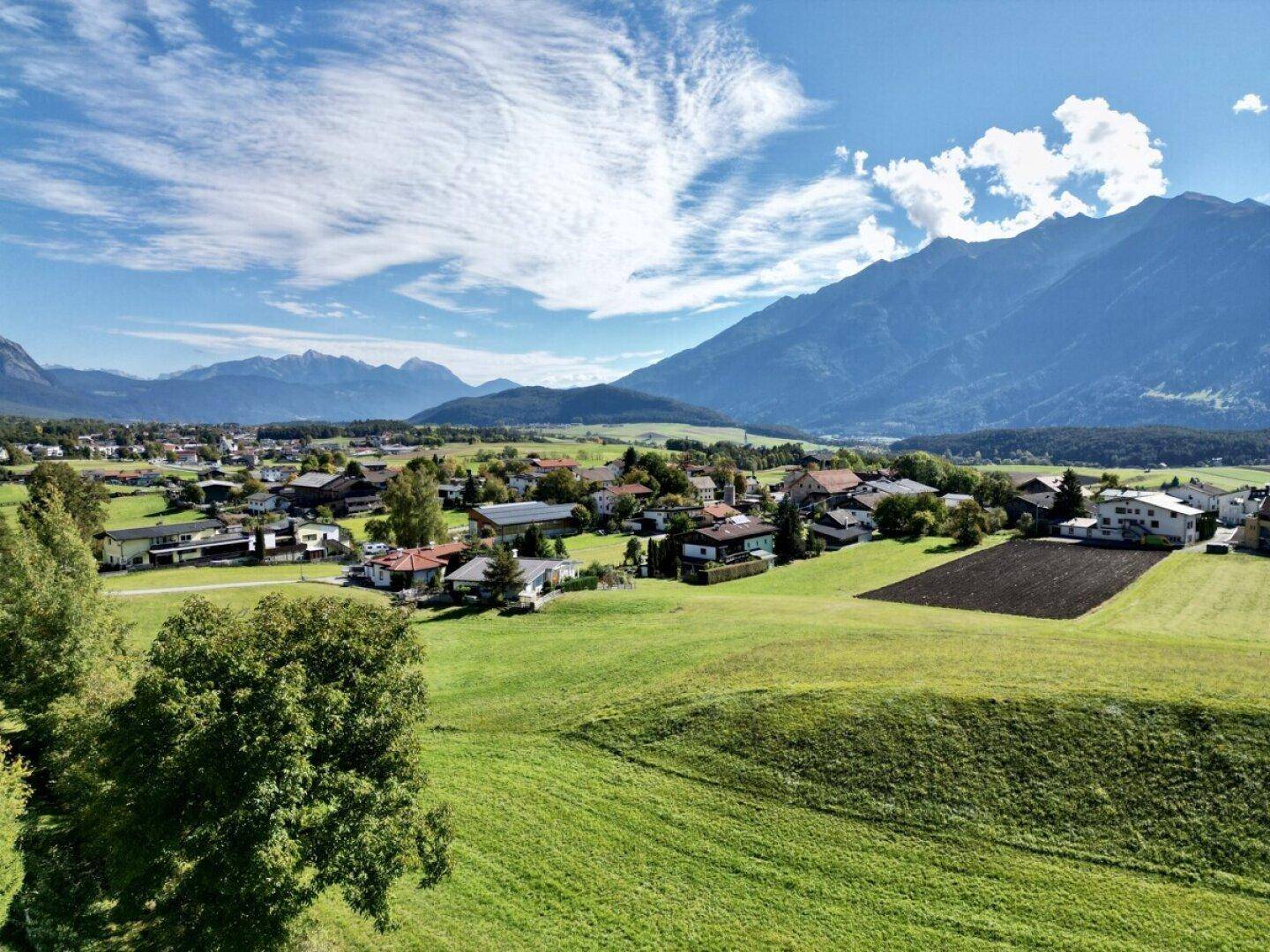 Drohenaufnahme mit Aussicht nach Süden