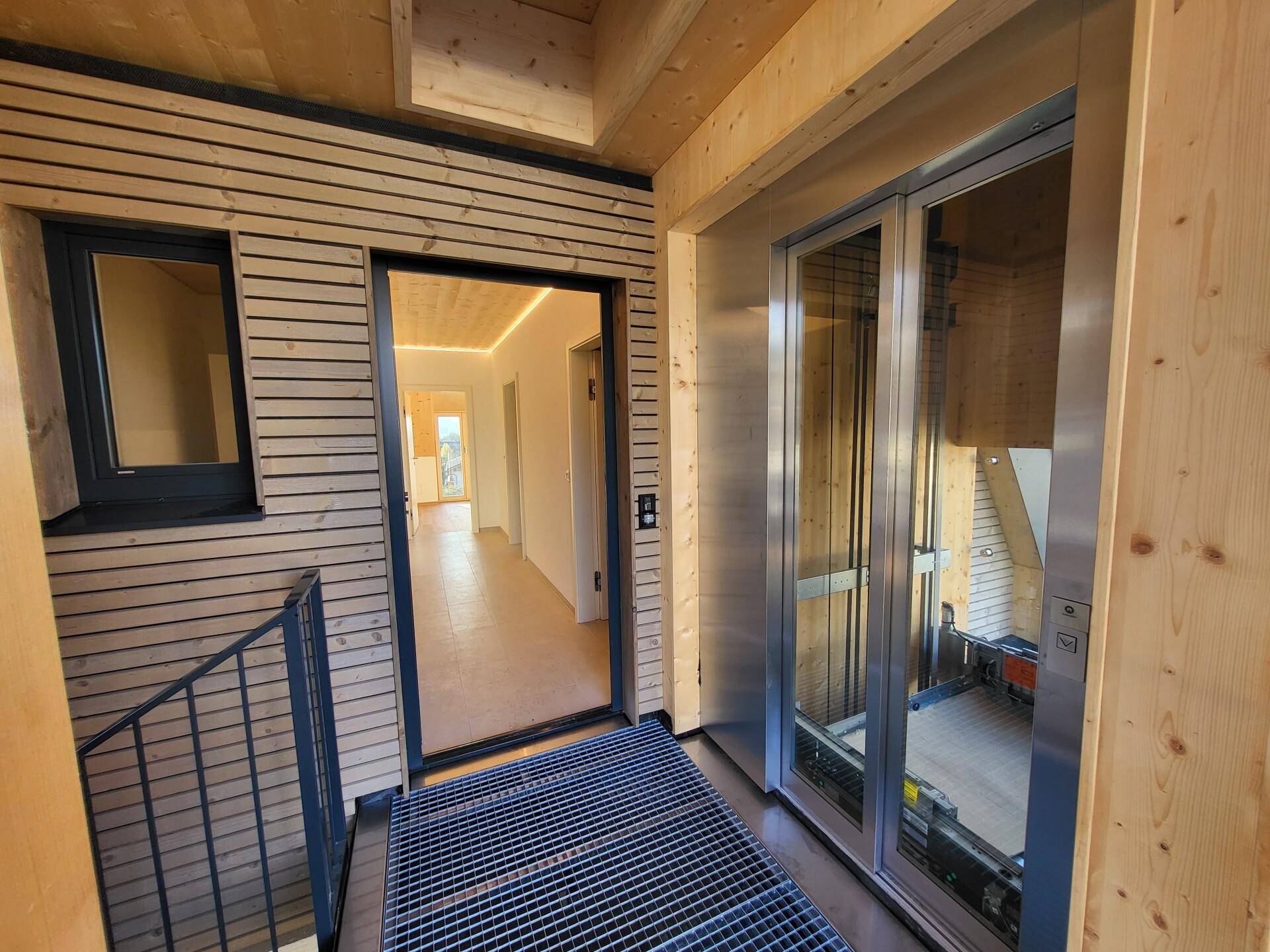 Eigener Lift zur Wohnung