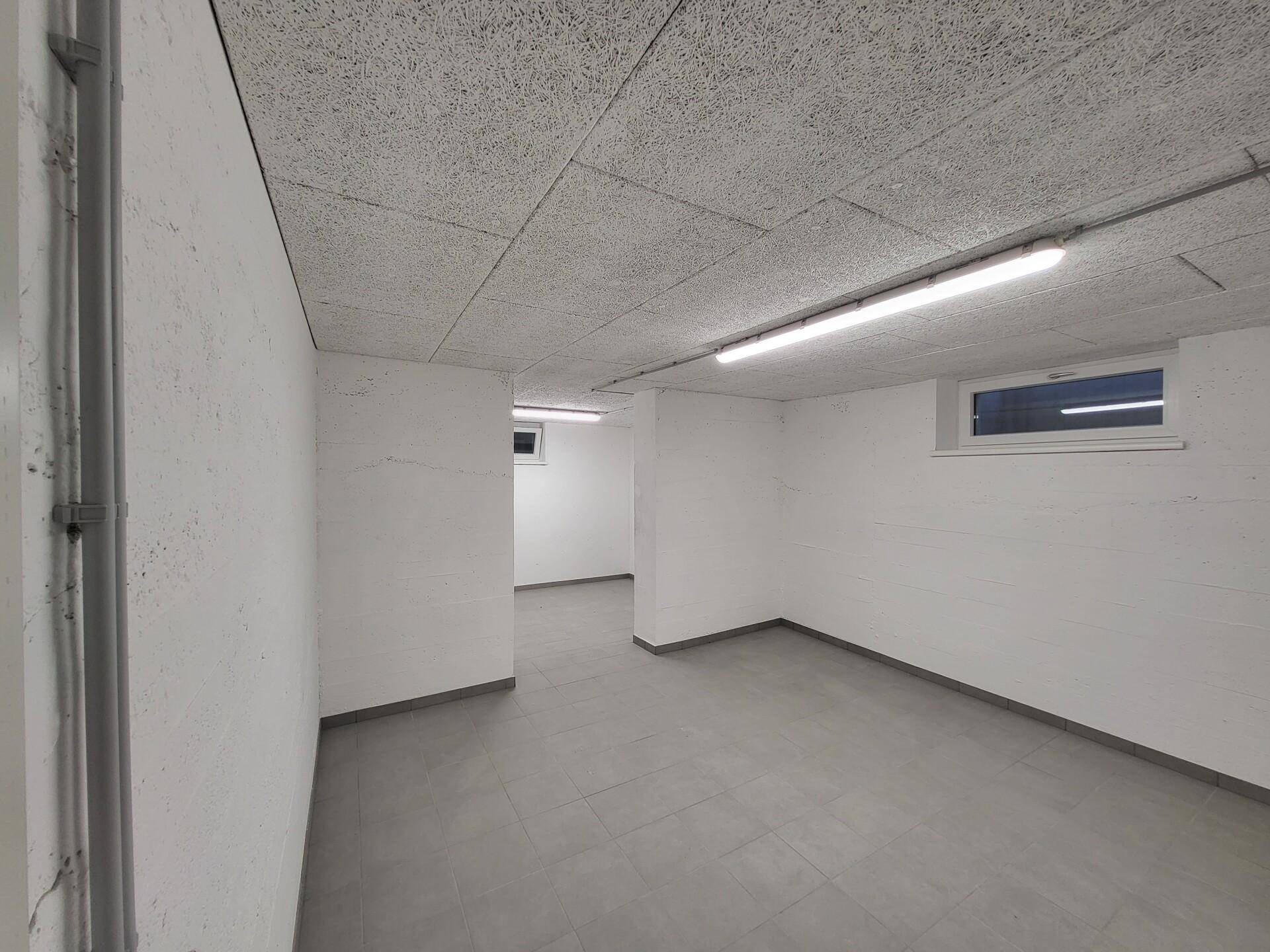 Keller rund 30 m²