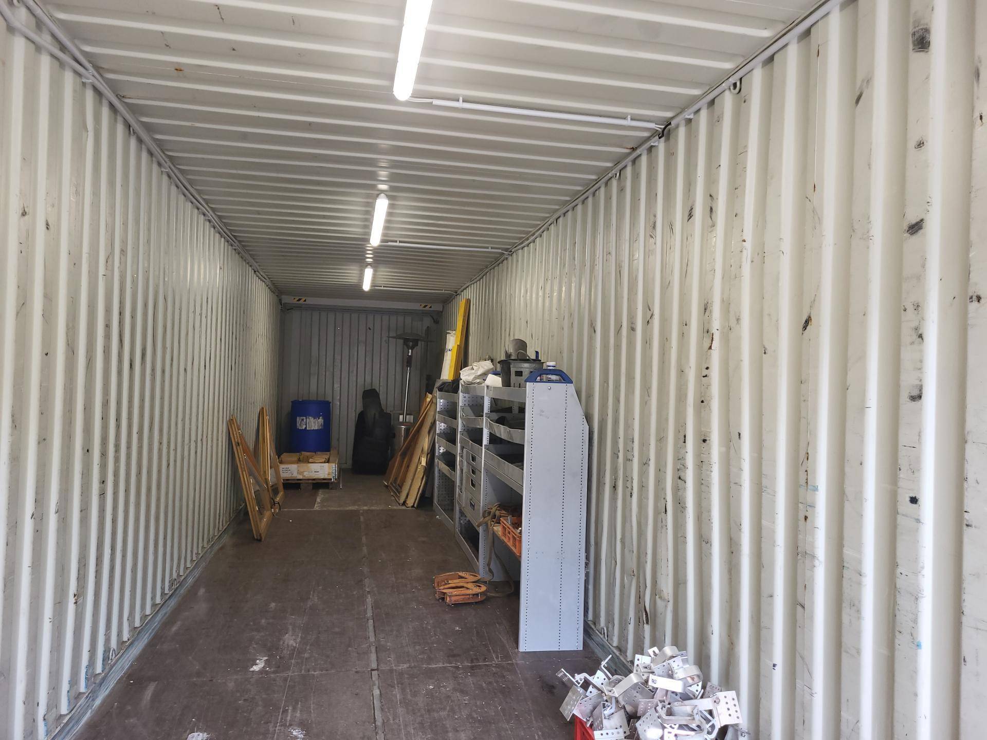 Container