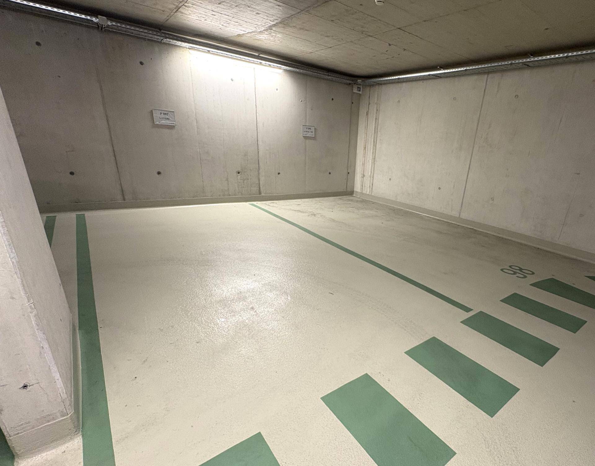 Tiefgaragenplatz