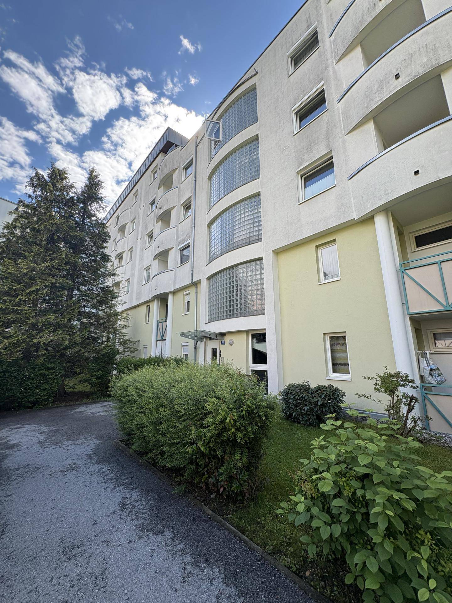 Zentrale 2 Zimmer Wohnung mit Lift - Ansicht 5