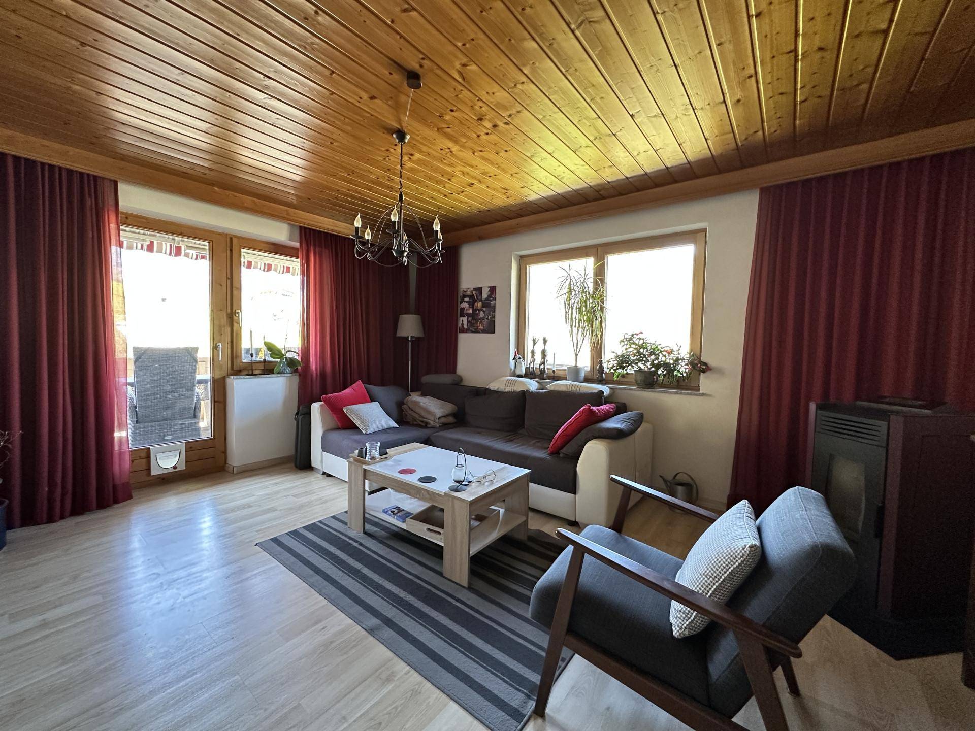 Wohnzimmer (2. OG)