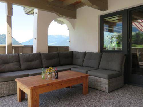 Terrasse (1. OG)