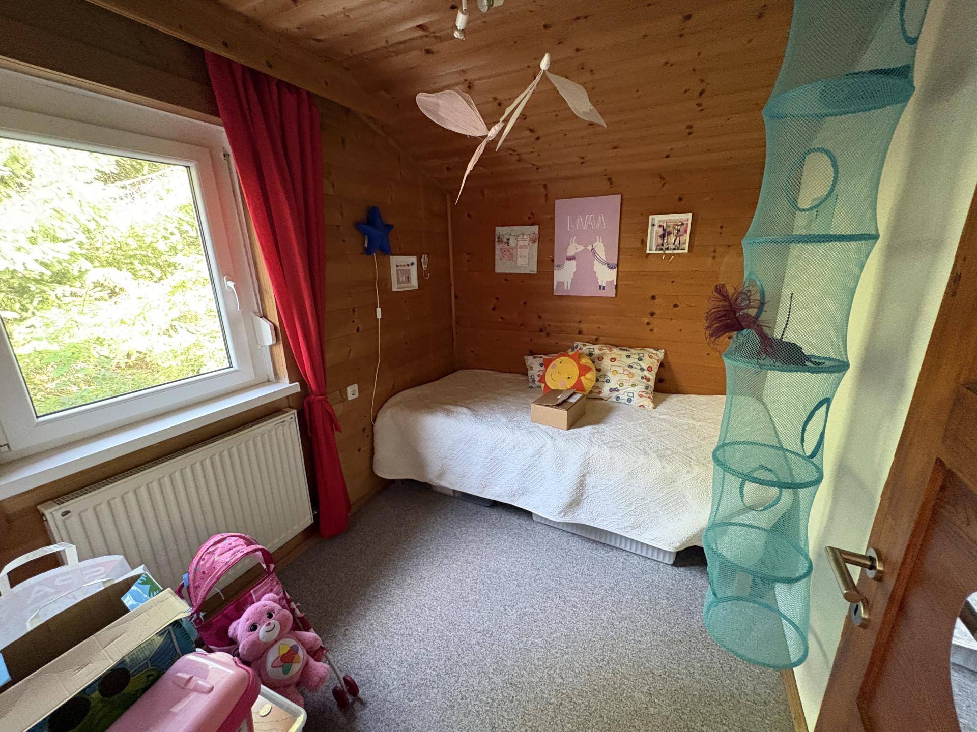 Zimmer 1 OG