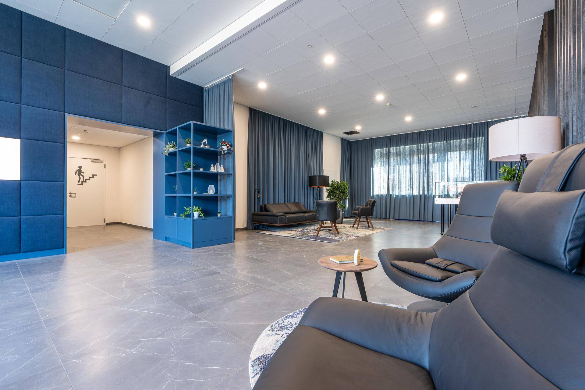 Foyer (13).jpg