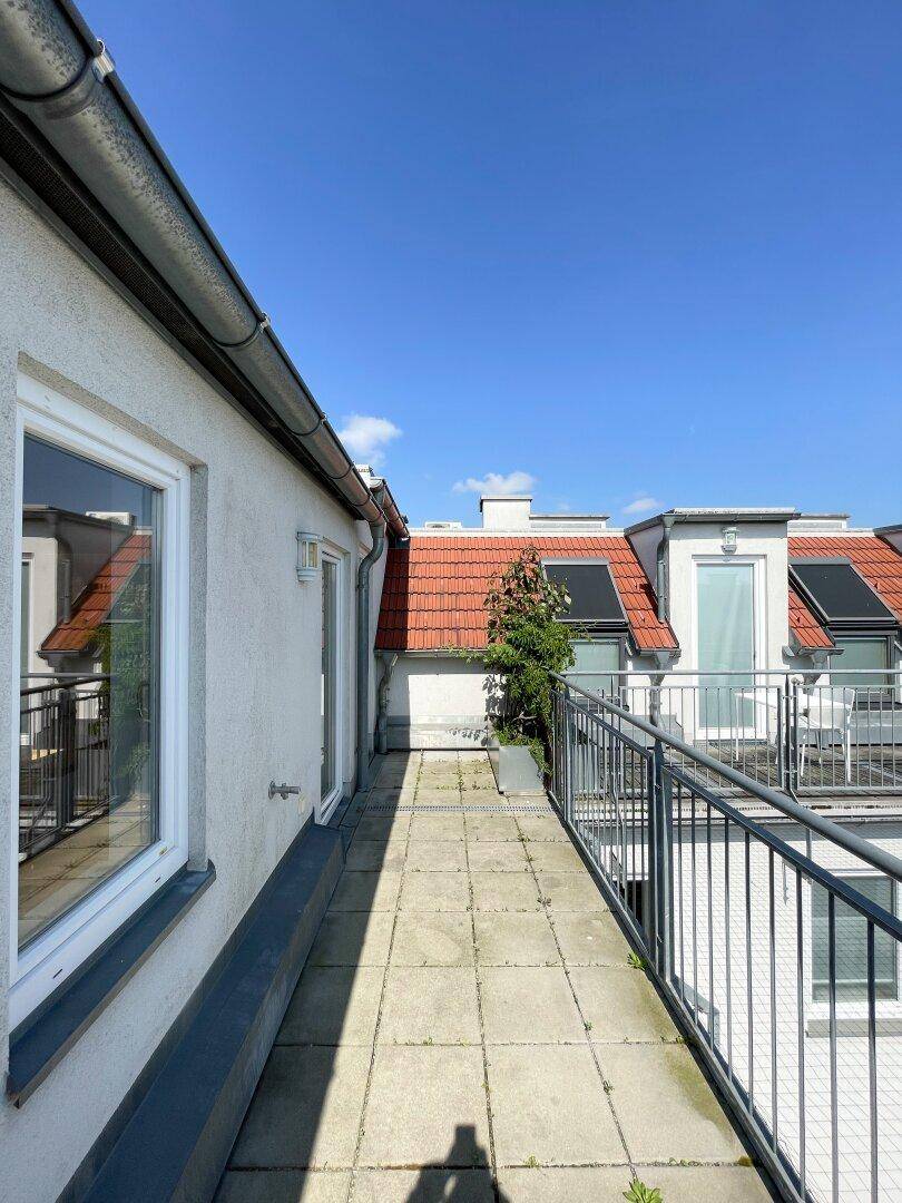 https://pictures.immobilienscout24.de/prod.www.immobilienscout24.at/pictureserver/loadPicture?q=70&id=012.0010J00001kvuIq-1685016074-879213a9b3f74663936c86f421e44163