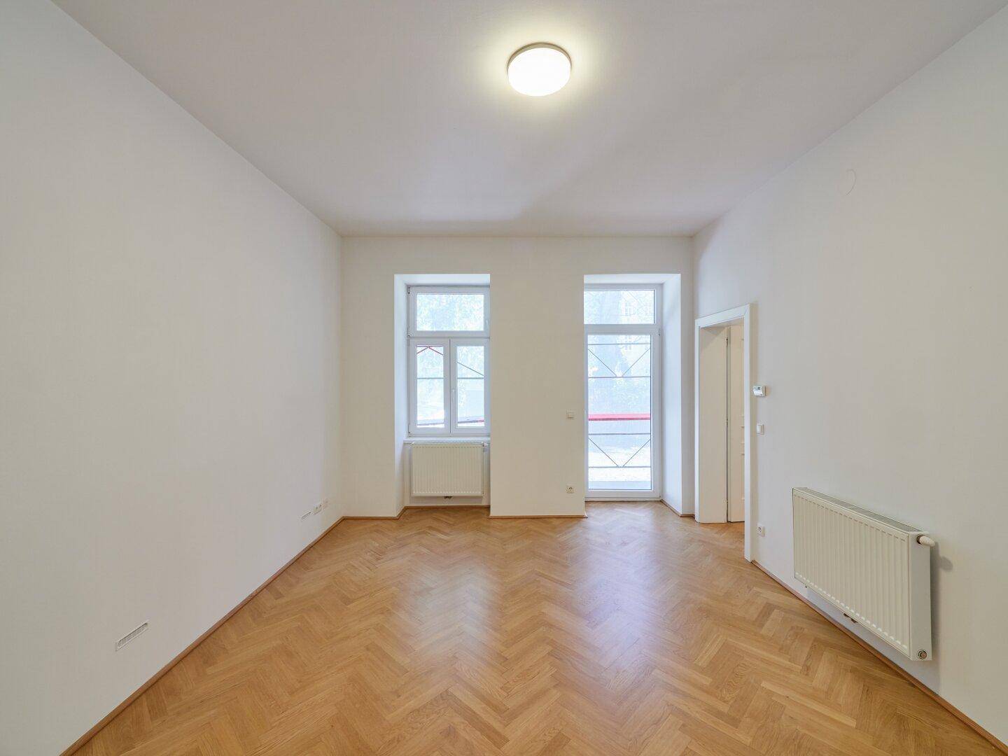 Gartenwohnung im 7. Bezirk: Ruhige 1-Zimmer Altbauwohnung mit 85 m² Garten &amp; privatem Keller mit Gewölbe - Ansicht 2