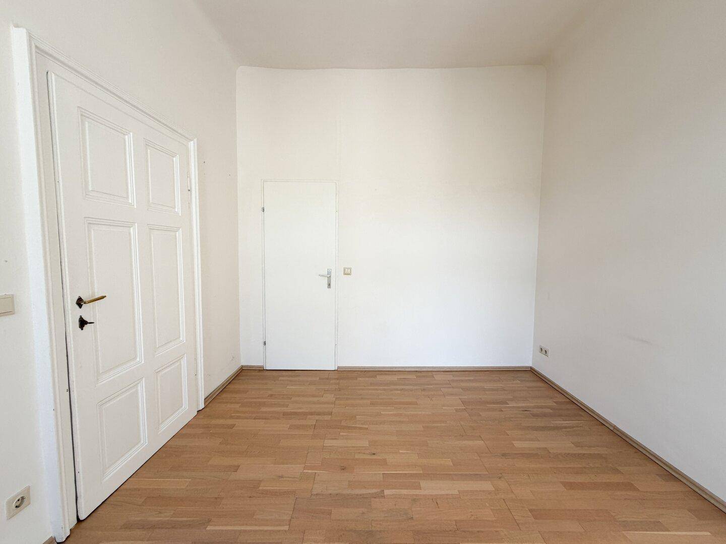 U4 Pilgramgasse | 2-Zimmer-Altbauwohnung mit separater Küche &amp; idealem Grundriss - Ansicht 5