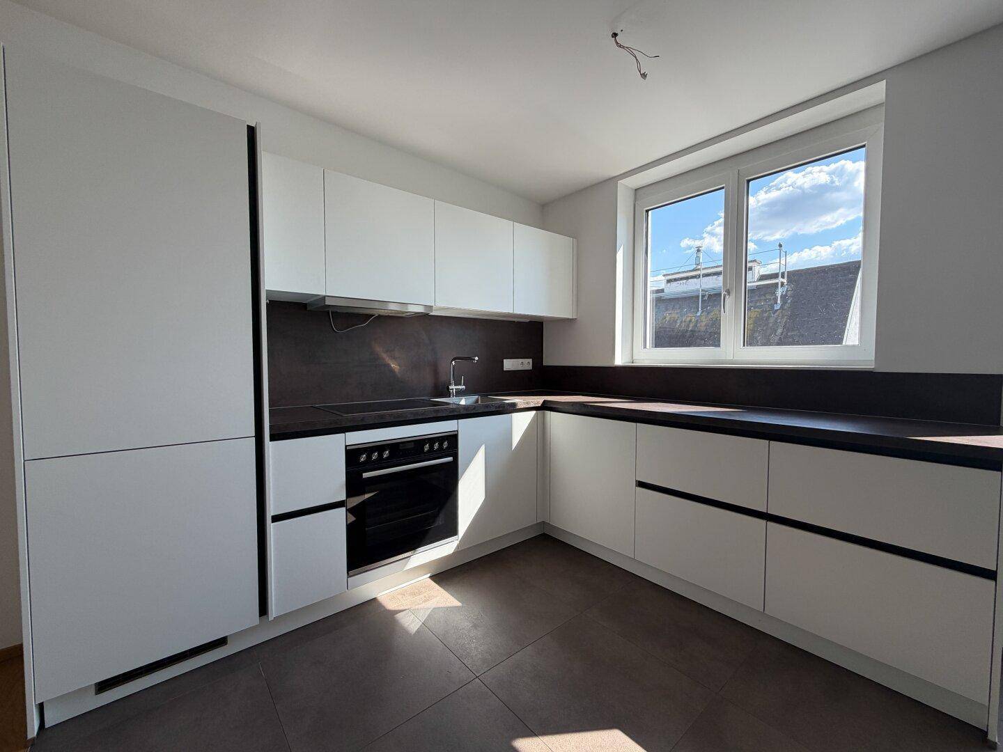 Nähe Naschmarkt | 3-Zimmer DG-Wohnung | Altbau | Lift | Optionaler Balkon | U4 Pilgramgasse - Widok 5