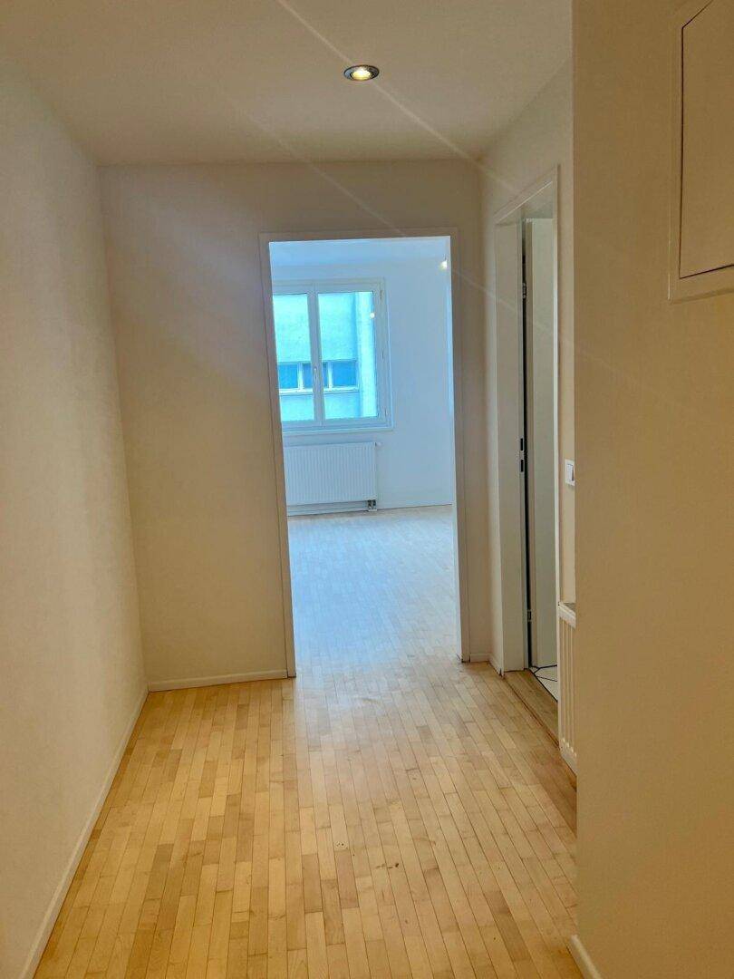 Charmante, frisch sanierte 1-Zimmer-Wohnung in ruhiger Innenhoflage inkl. Heizkosten – pohled 5