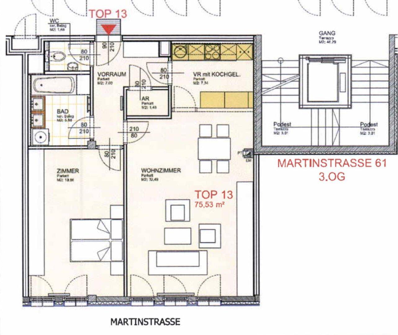 Detaillierter Grundriss einer Wohnung mit Wohnzimmer, Schlafzimmer und Bad, inklusive Aufzug.