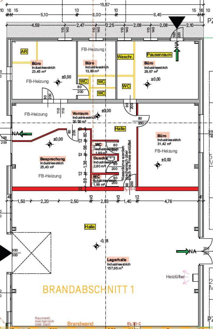 Detaillierter Grundriss eines Gewerbeobjekts mit Büros, WCs, Dusche und Lagerhalle.
