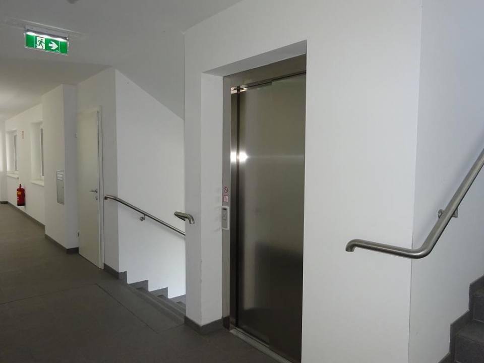 wohnung-tulln-pixendorf-miete-08-lift-image-7-96928-264430 - Kopie