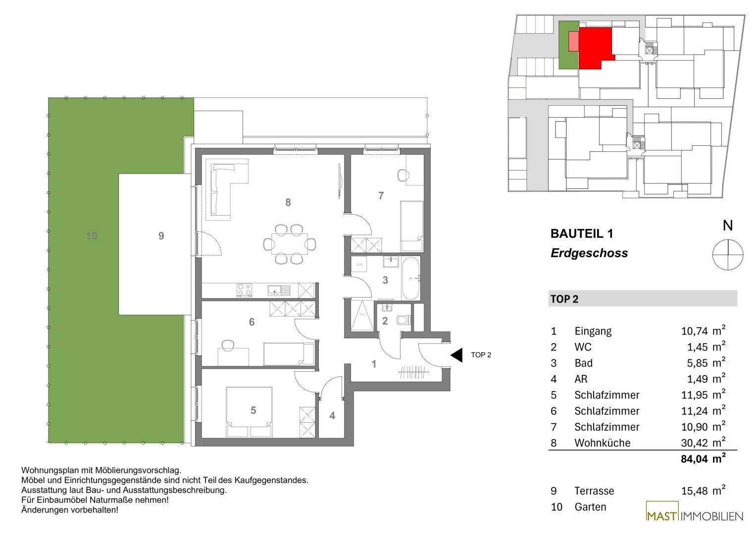 Grundriss des Erdgeschosses mit offener Wohnküche, drei Schlafzimmern, Bad, separatem WC, Abstellraum, Terrasse und Garten.