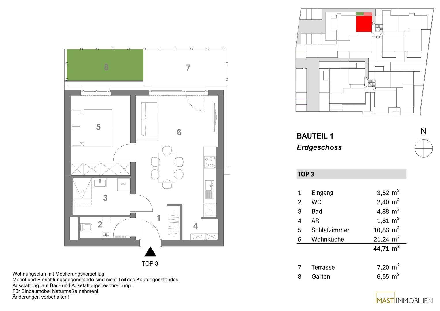 Grundriss des Erdgeschosses mit offener Wohnküche, Schlafzimmer, Bad und Zugang zu Terrasse und Garten.