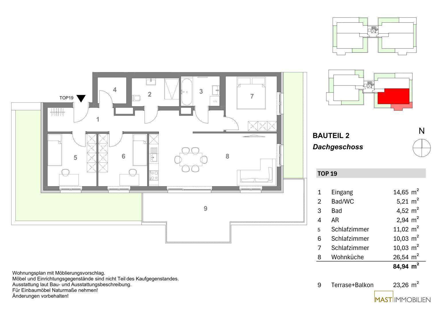 Grundriss des Dachgeschosses mit drei Schlafzimmern, zwei Bädern und einer großen Terrasse.