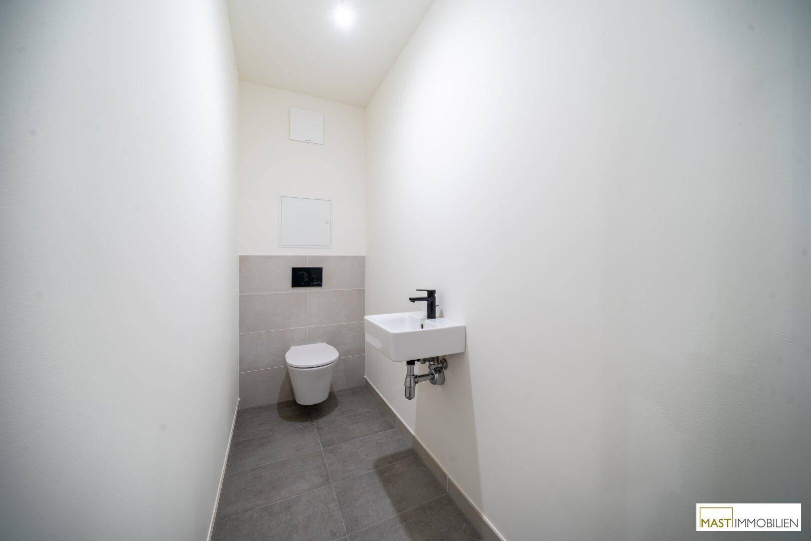 3-Zimmer-Wohnung mit Balkon – další