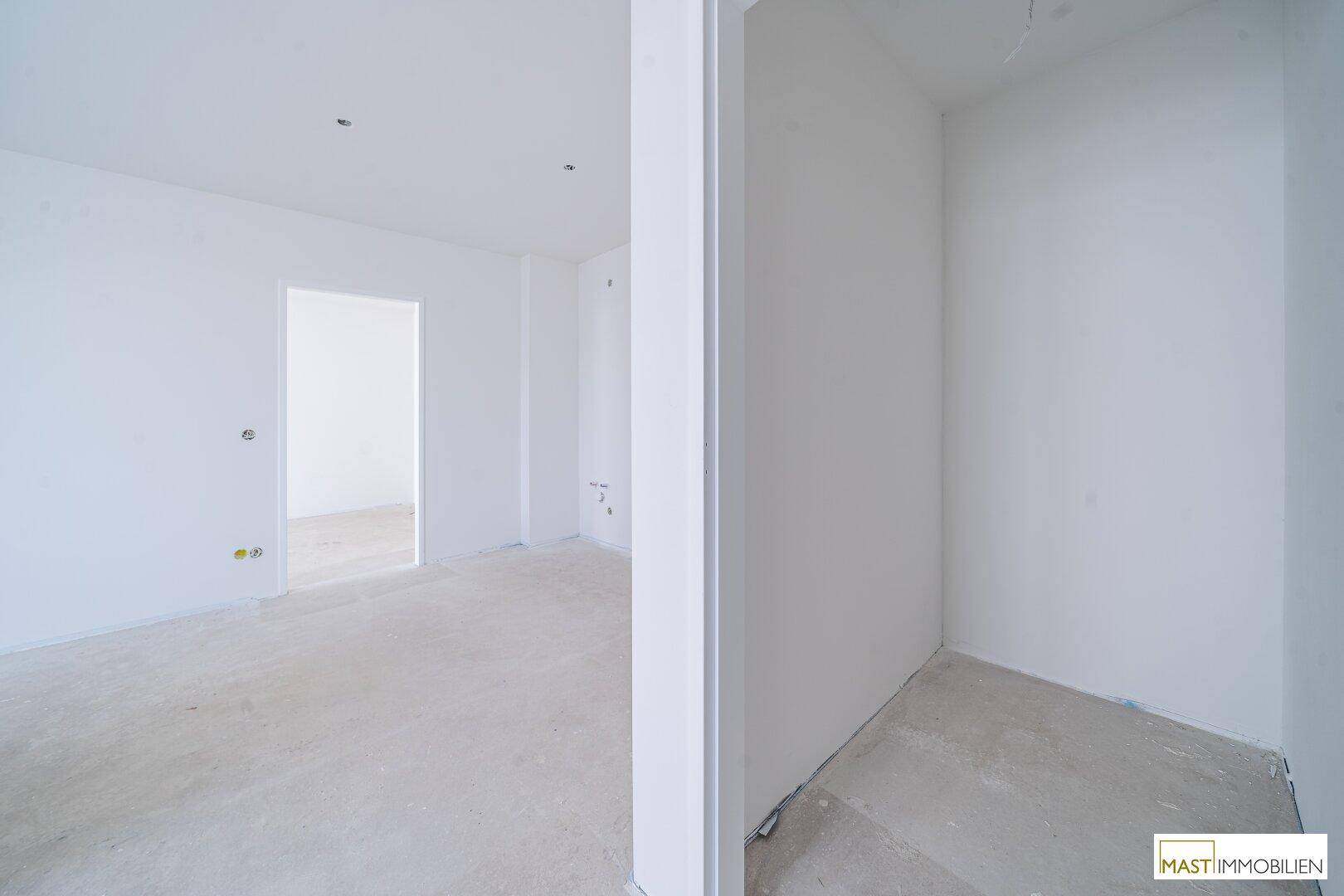 *ANLEGERPREIS* Provisionsfreie 3-Zimmer Dachgeschosswohnung unweit des Donauzentrums! - Veel