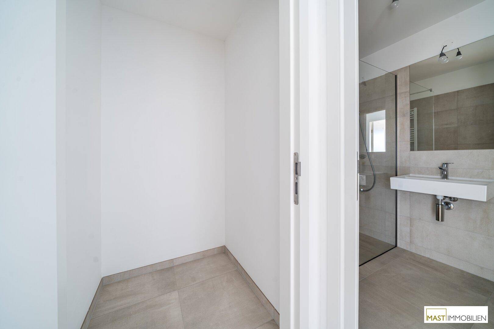 *Erstbezug* 2-Zimmer Wohnung im 4. Liftstock! - Ansicht 6