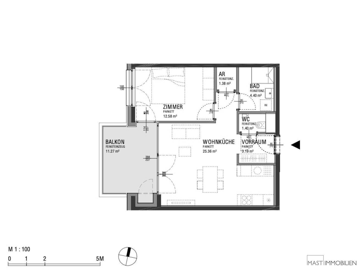 Grundriss einer Wohnung mit Balkon, einem Schlafzimmer und offenem Wohn-Essbereich.
