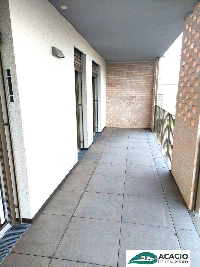 3-Zimmerwohnung in neuer Wohnhausanlage mit großer Loggia und tollem Ausblick auf Grünanlage mit toskanischem Flair - Neubau - Erstbezug - Tiefgarage vorhanden - Mehr