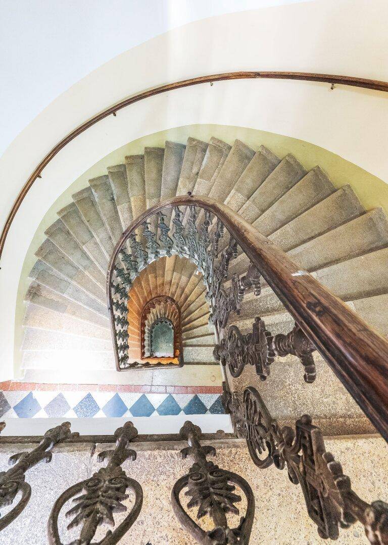 Klassisches Wiener Zinshaus-Stiegenhaus