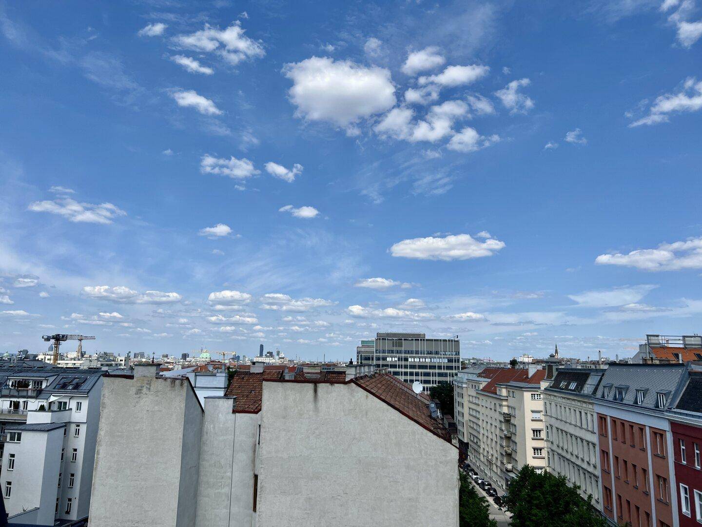 Blick von Terrasse 1 - Badezimmer 8. Stock