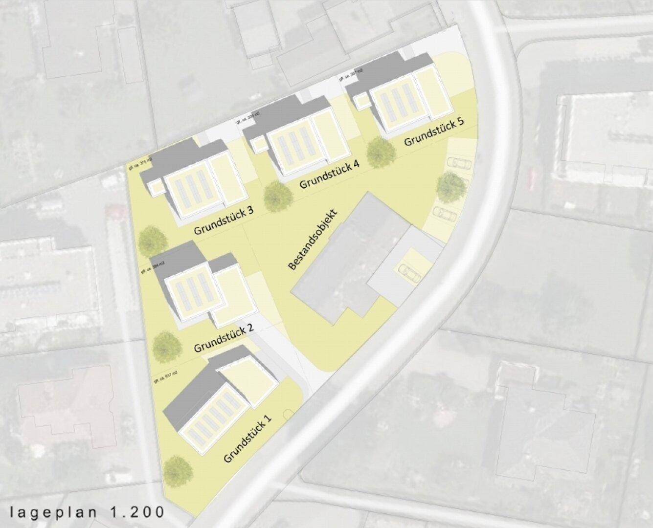 Lageplan mit fünf Grundstücken und Bestandsgebäude, ideal für Neubauprojekte in der Umgebung.