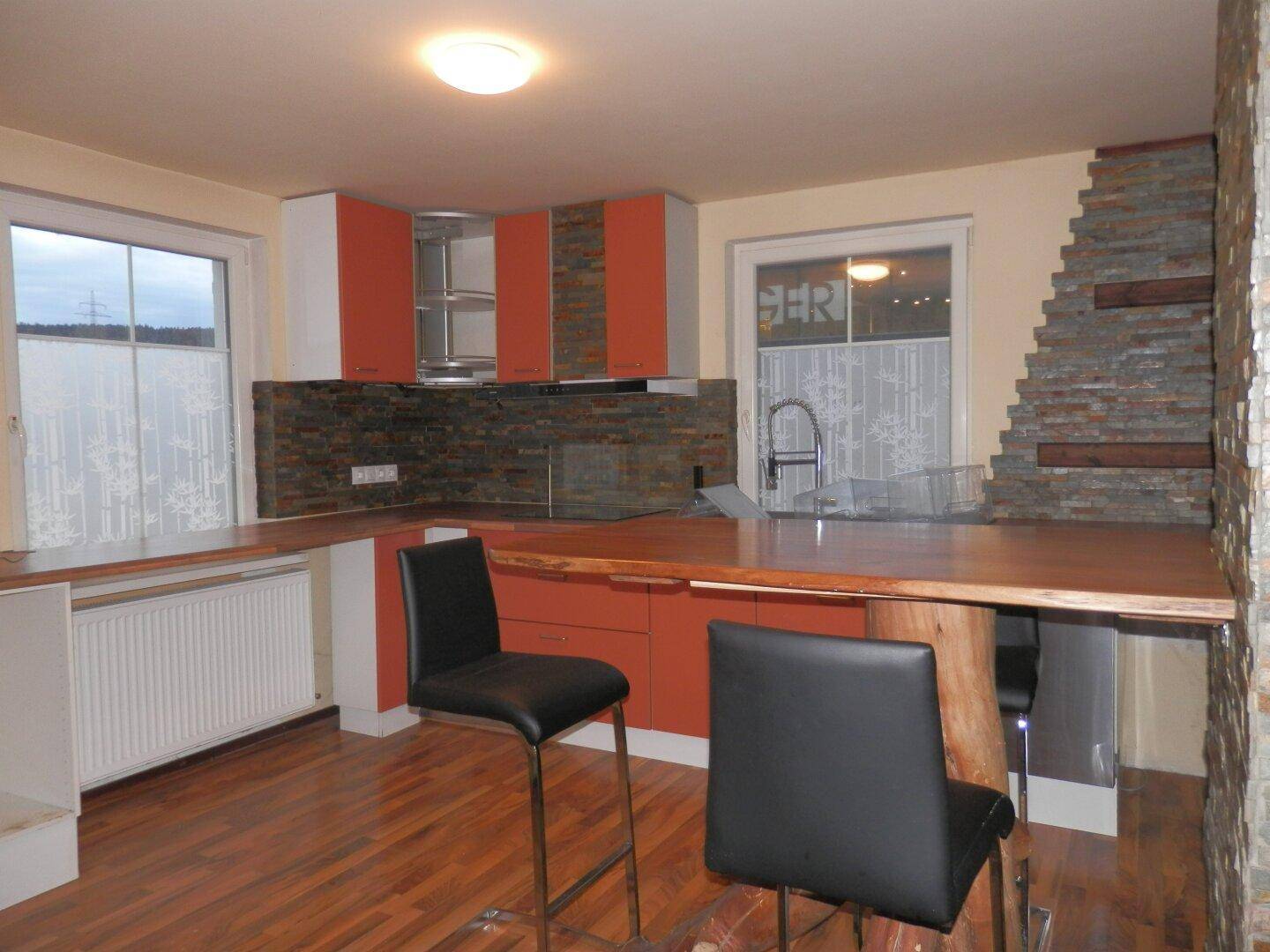 Renovierte 3-Zimmer-Wohnung mit einer herrlichen, großzügigen Terrasse. - Ansicht 2