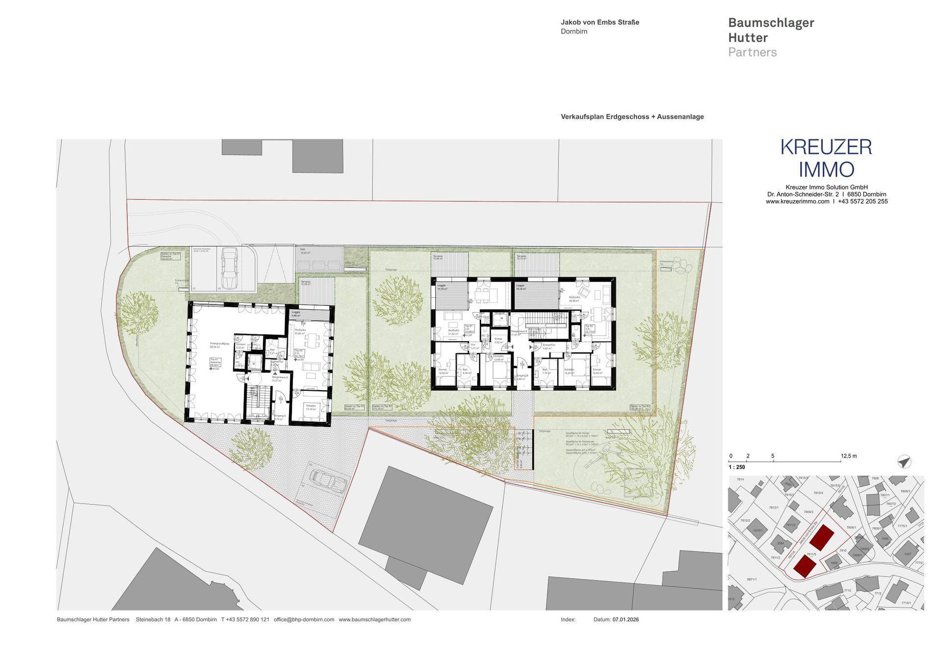 Grundriss der Erdgeschosse beider Gebäude mit Außenanlagen und Gartenbereichen.