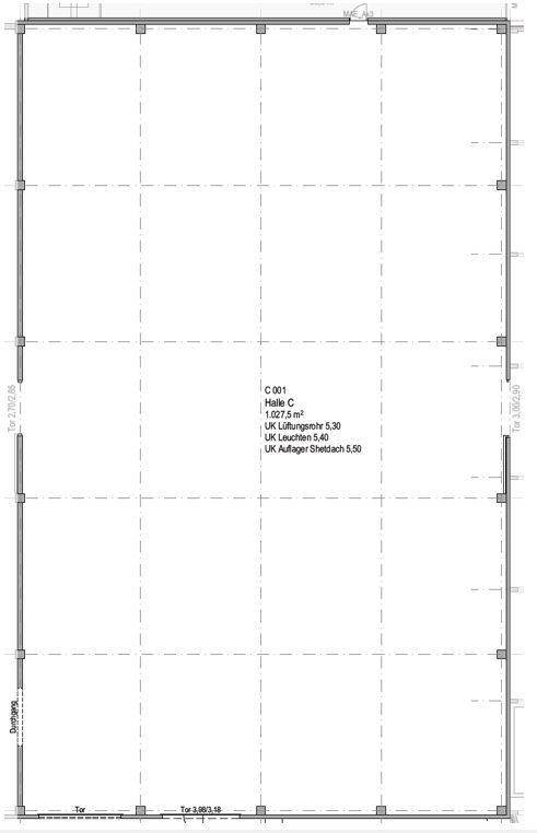 Grundriss einer großen Halle mit eingezeichneten Stützen und Toren, ideal für Lager oder Produktion.