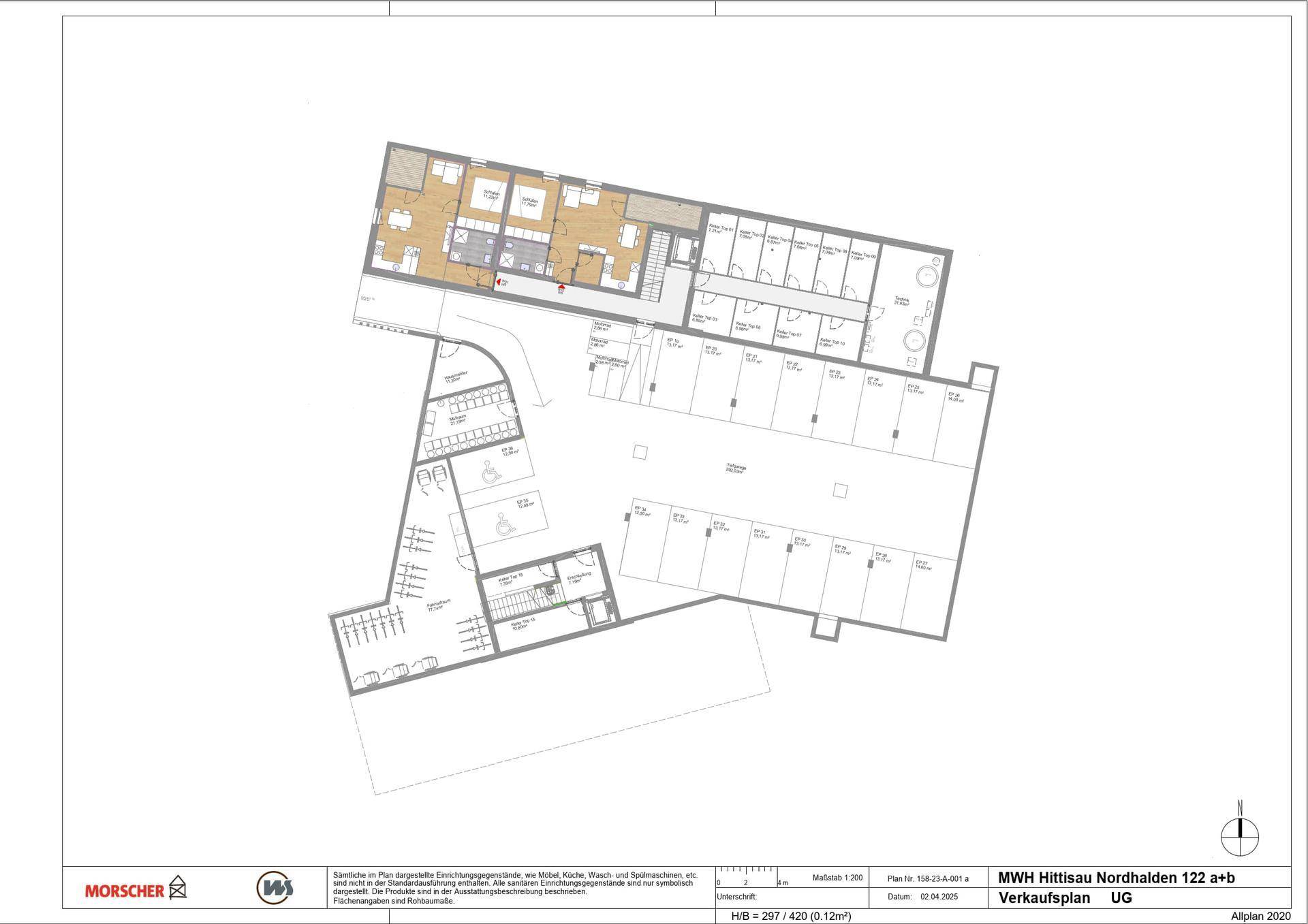 Kellergeschossplan mit Tiefgarage, Fahrradraum, Kellerräumen und Zugang über Rampe und Lift.