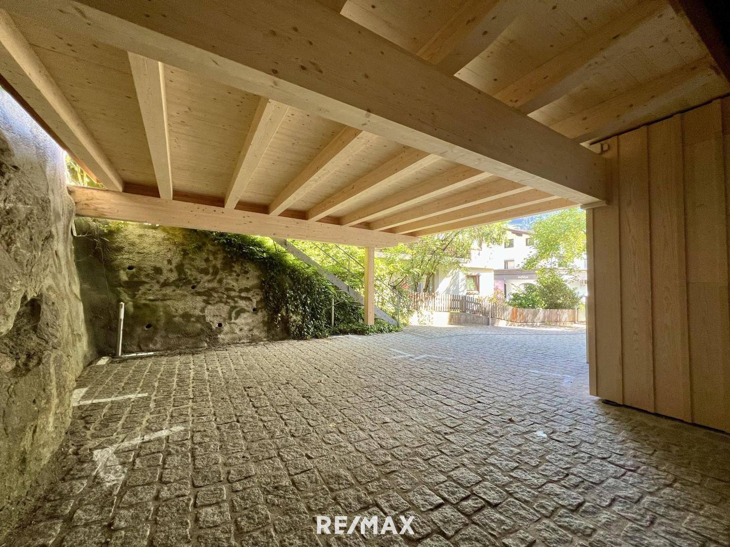 Carport