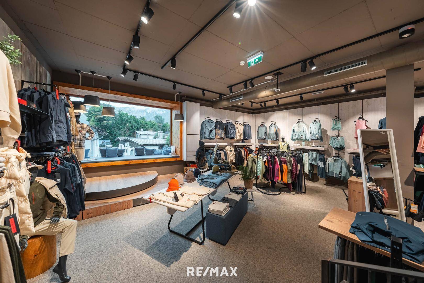 Gescha¨ftsfla¨che OG Lounge