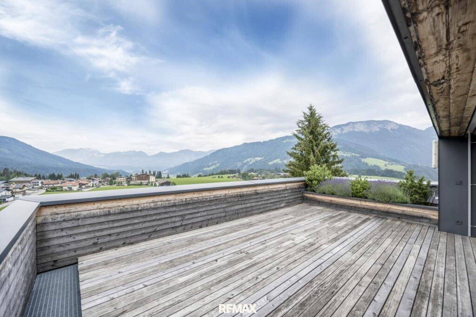 Aussergewöhnliche Architektenvilla in Panoramalage - Ansicht 3