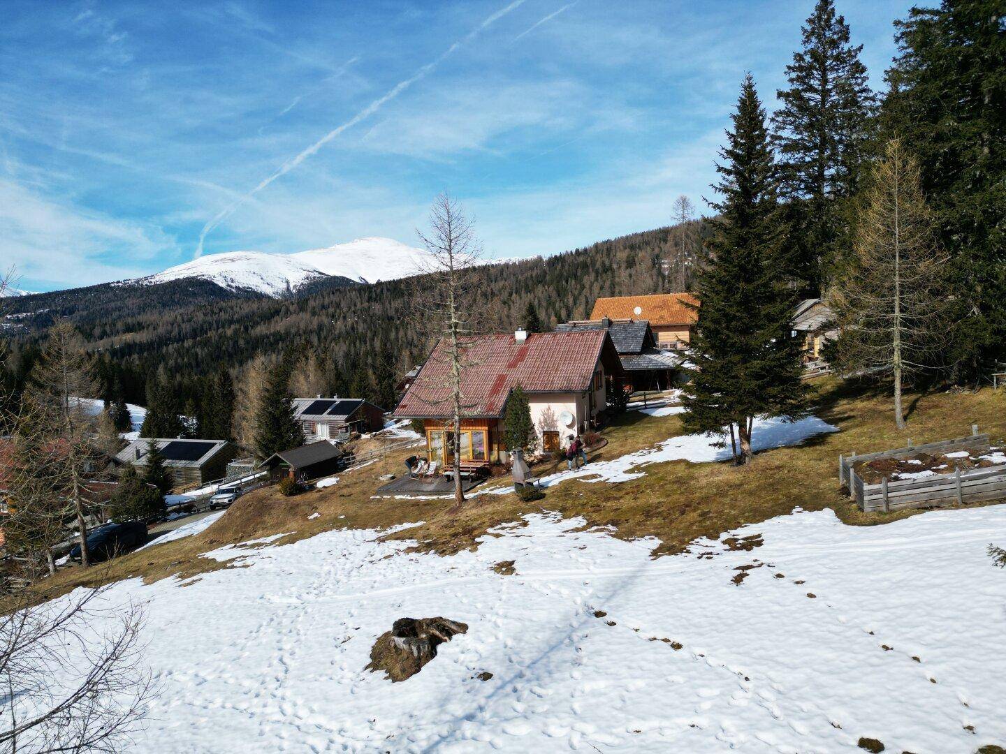 Chalet mit Garten und Ausblick