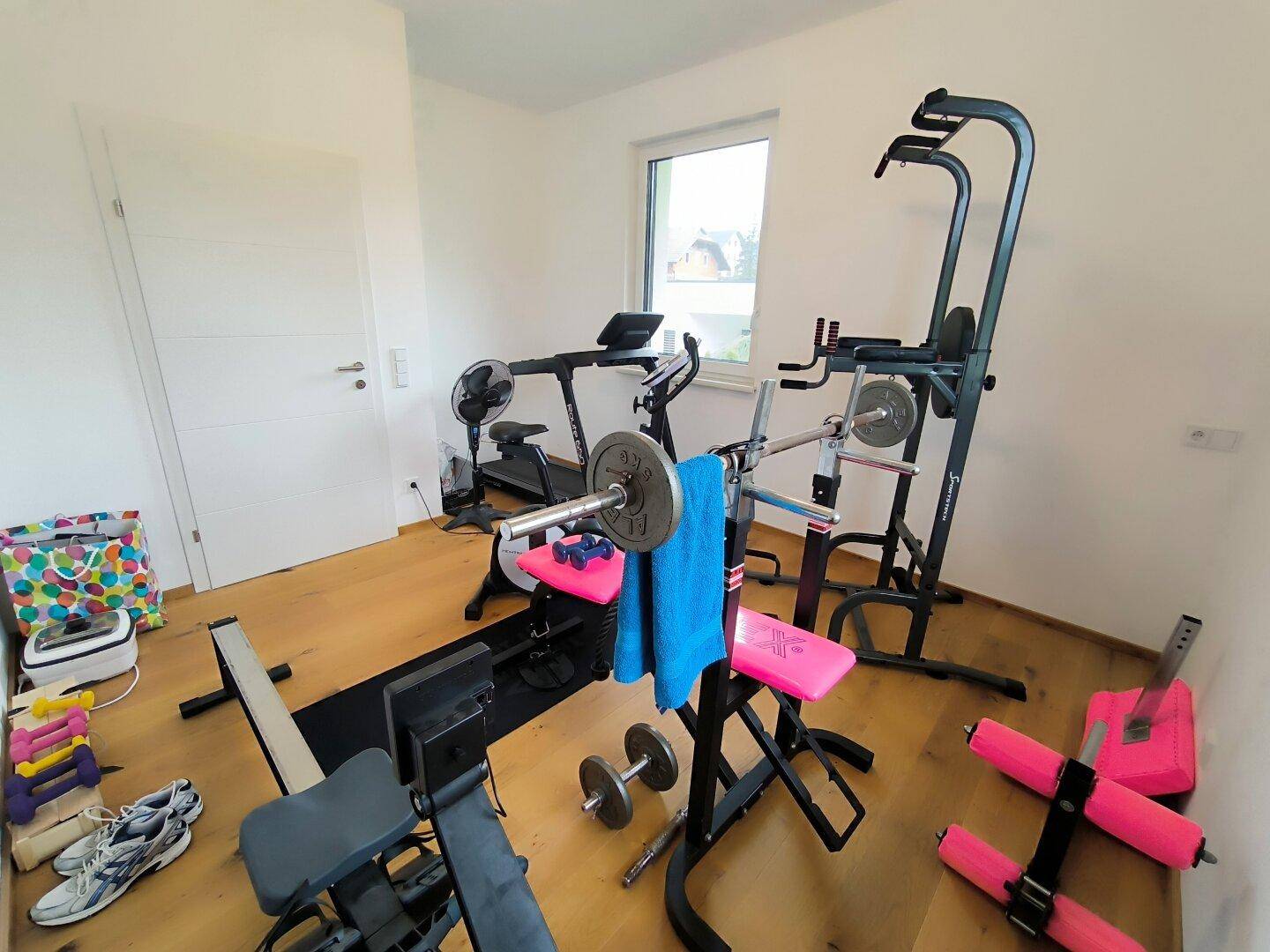 Schlafzimmer 3 / Fitnessraum OG