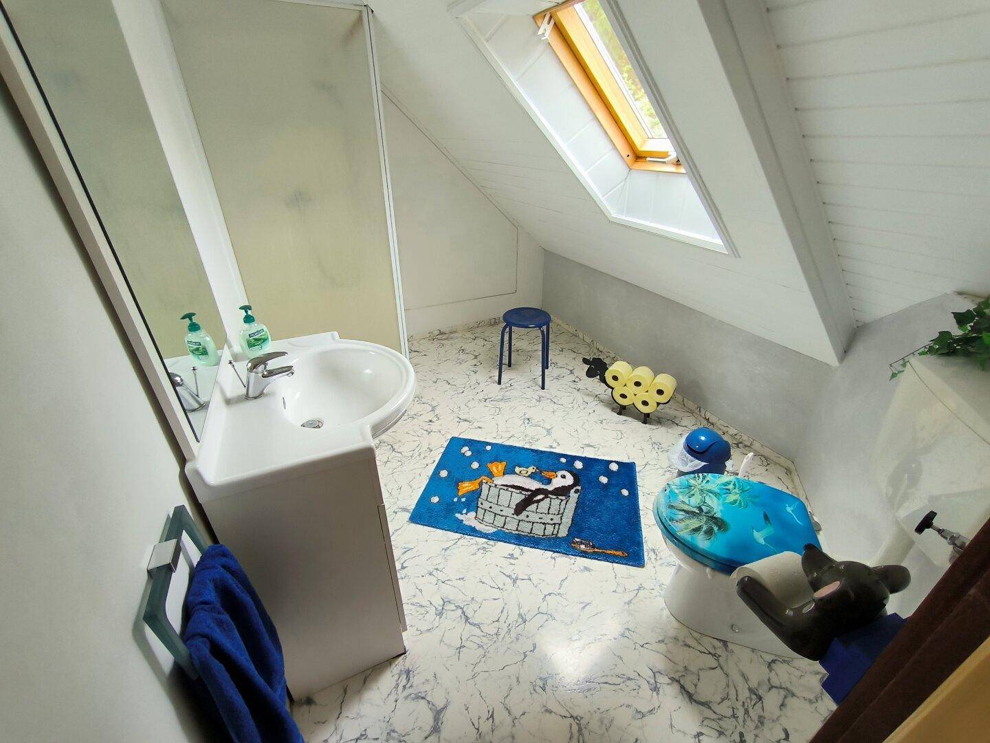 Badezimmer mit WC OG