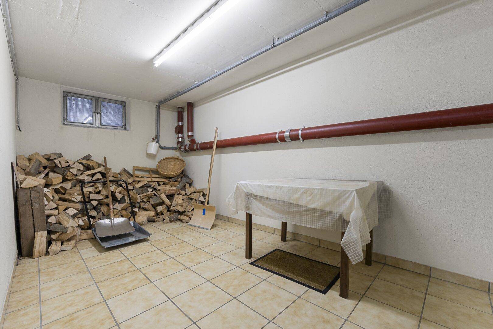 Holzlagerraum Keller