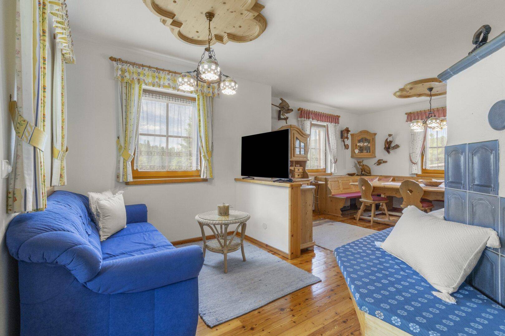 Großzügiges Wohn- und Esszimmer EG