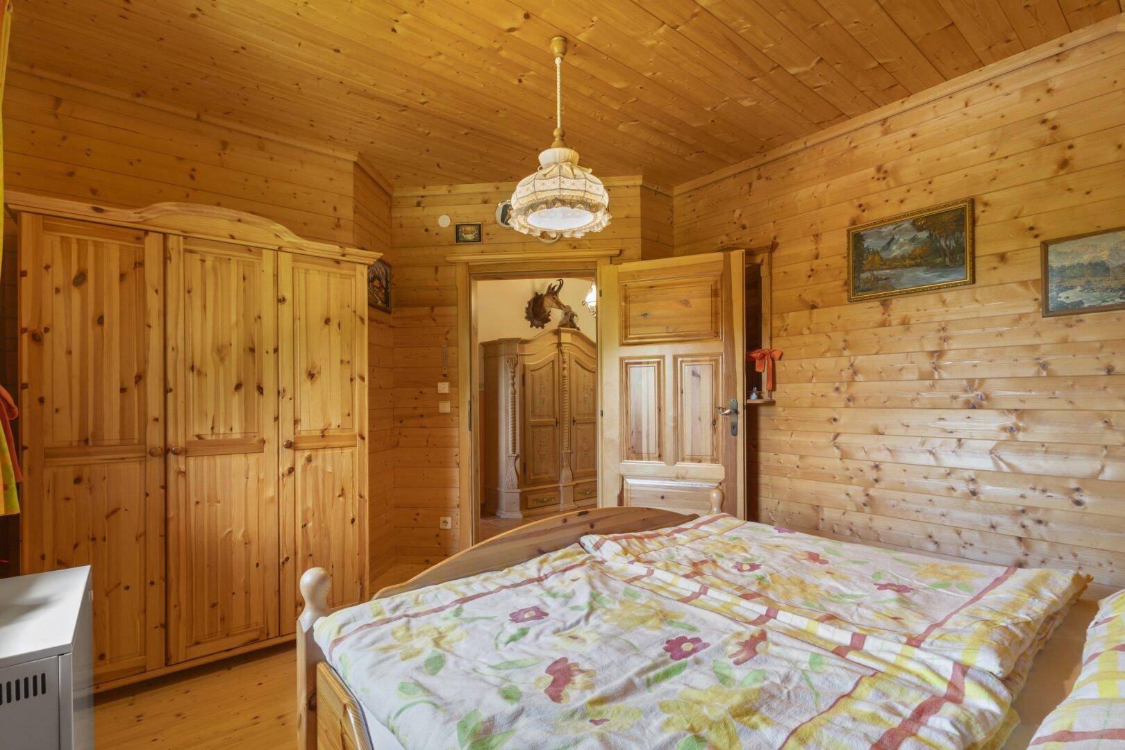 Schlafzimmer 2 OG