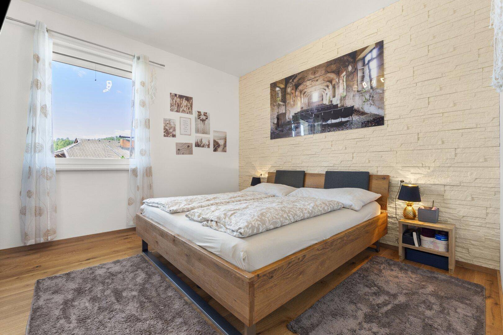 Schlafzimmer 1 OG